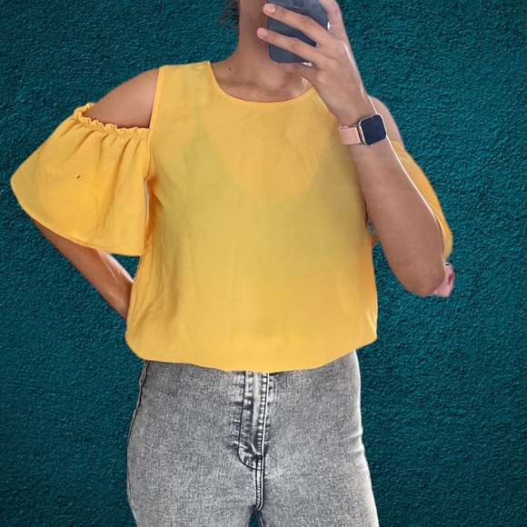 Off shoulder blouse Size S - Picture 2 of 5